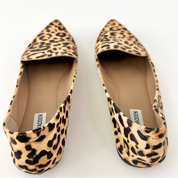 STEVE MADDEN | Featherl Leopard Print Fur Pointed Flats - Picture 8 of 15